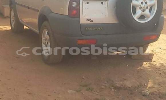Comprar Usado Land Rover Freelander Other Carro em Bissau em Bissau Comprar Usado Land Rover Freelander Other Carro em Bissau em Bissau