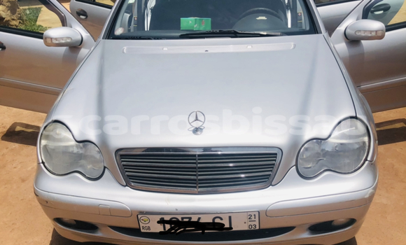 Comprar Importar Mercedes-Benz C-Classe Silver Carro em Bissau em Bissau Comprar Importar Mercedes-Benz C-Classe Silver Carro em Bissau em Bissau
