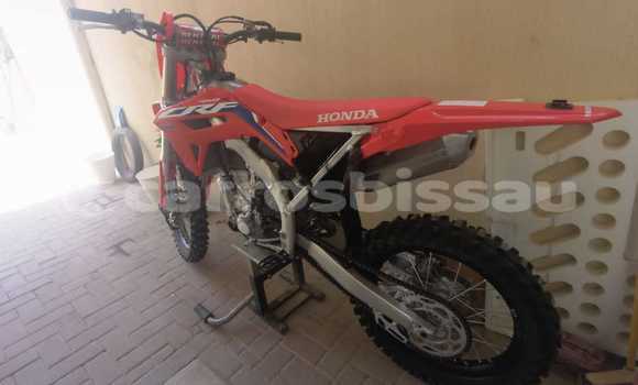 Comprar Usado Honda CRF Red Moto em Bissau em Bissau