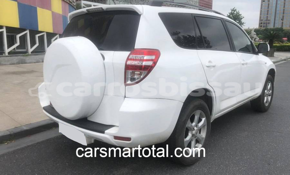 Buy Used Toyota RAV4 White Car in Catio in Tombali Buy Used Toyota RAV4 White Car in Catio in Tombali