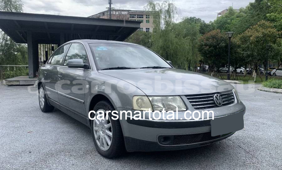 Buy Used Volkswagen Passat Silver Car in Bissau in Bissau Buy Used Volkswagen Passat Silver Car in Bissau in Bissau