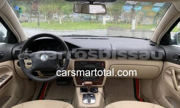 Buy Used Volkswagen Passat Silver Car in Bissau in Bissau Buy Used Volkswagen Passat Silver Car in Bissau in Bissau