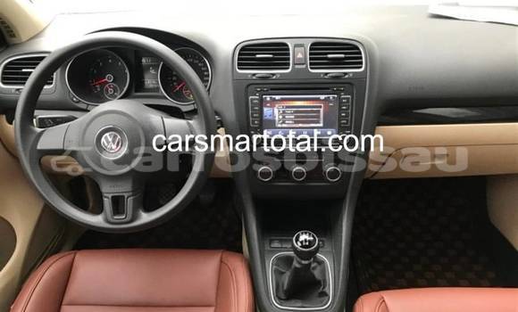 Buy Used Volkswagen Golf Silver Car in Bissau in Bissau Buy Used Volkswagen Golf Silver Car in Bissau in Bissau
