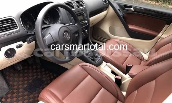 Buy Used Volkswagen Golf Silver Car in Bissau in Bissau Buy Used Volkswagen Golf Silver Car in Bissau in Bissau