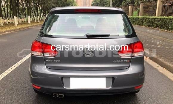 Buy Used Volkswagen Golf Silver Car in Bissau in Bissau Buy Used Volkswagen Golf Silver Car in Bissau in Bissau