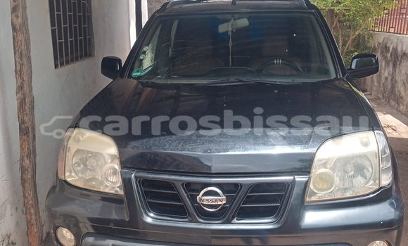 Comprar Usado Nissan X-Trail Black Carro em Bissau em Bissau