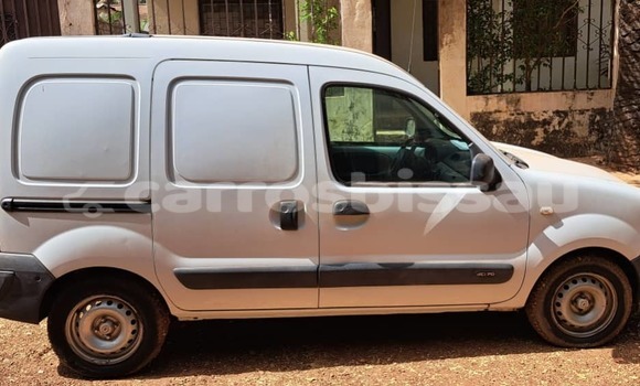 Comprar Usado Renault Kangoo White Carro em Bissau em Bissau Comprar Usado Renault Kangoo White Carro em Bissau em Bissau