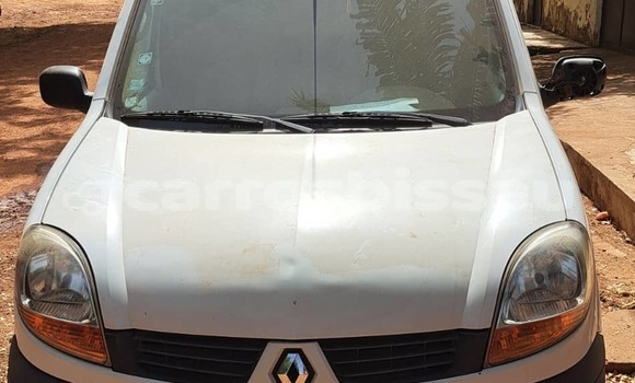Comprar Usado Renault Kangoo White Carro em Bissau em Bissau Comprar Usado Renault Kangoo White Carro em Bissau em Bissau