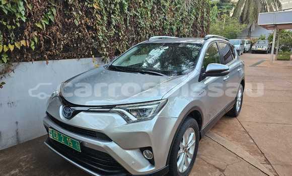 Comprar Usado Toyota RAV 4 Silver Carro em Bissau em Bissau Comprar Usado Toyota RAV 4 Silver Carro em Bissau em Bissau