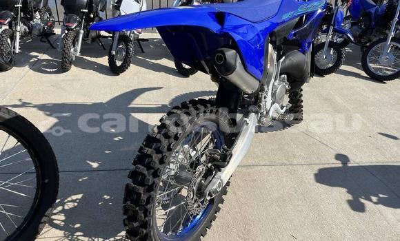 Comprar Novo Yamaha TMAX Blue Moto em Buba em Quinara Comprar Novo Yamaha TMAX Blue Moto em Buba em Quinara