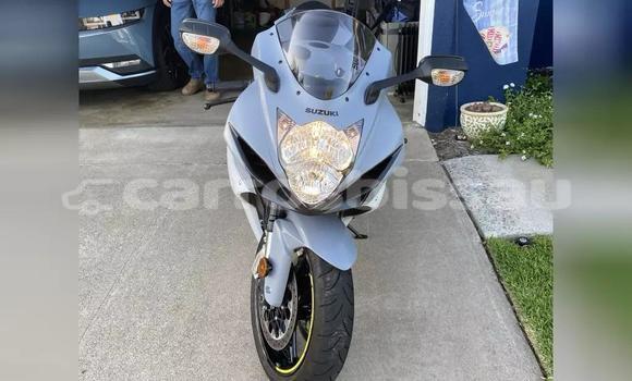Comprar Novo Yamaha TMAX Blue Moto em Buba em Quinara Comprar Novo Yamaha TMAX Blue Moto em Buba em Quinara