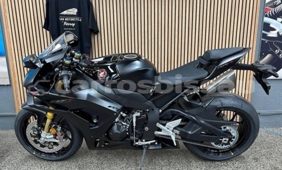 Comprar Novo Yamaha TMAX Blue Moto em Buba em Quinara Comprar Novo Yamaha TMAX Blue Moto em Buba em Quinara